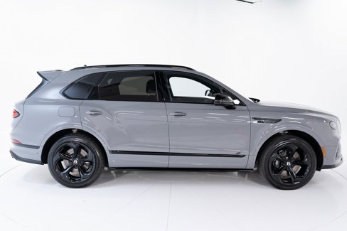 Certified 2023 Bentley Bentayga image 6