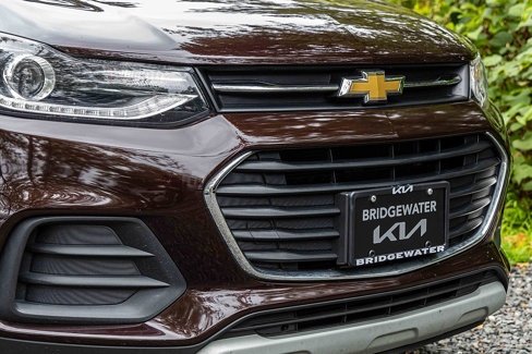 Used 2022 Chevrolet Trax LT w/ LT Convenience Package image 27