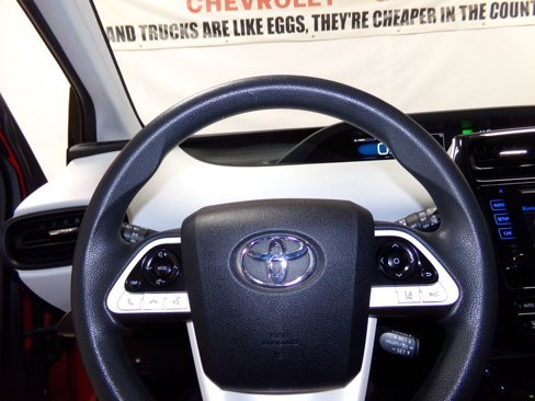 Used 2018 Toyota Prius Two image 25