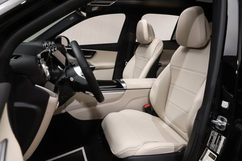 New 2025 Mercedes-Benz GLC 300 4MATIC image 9