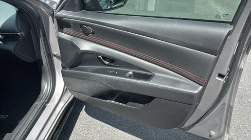 Used 2022 Hyundai Elantra N Line image 34