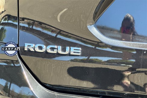Used 2020 Nissan Rogue S image 11
