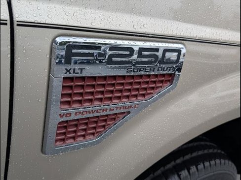Used 2010 Ford F250 XLT image 5