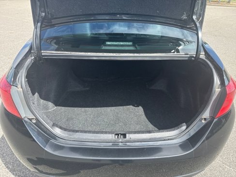 Used 2017 Toyota Corolla SE image 26