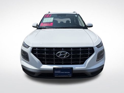 Certified 2023 Hyundai Venue SEL image 8