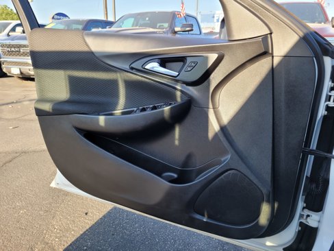 Used 2022 Chevrolet Malibu LT image 18