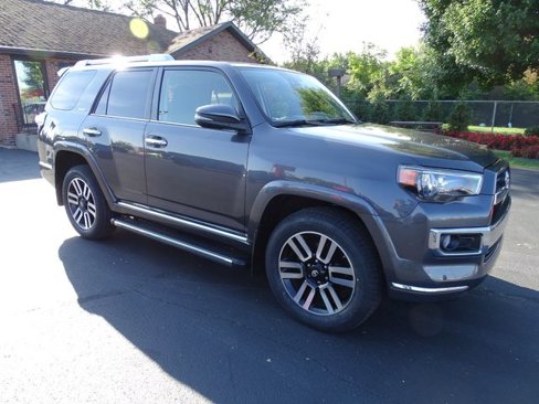 Used 2020 Toyota 4Runner Limited image 4