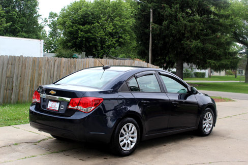 Used 2015 Chevrolet Cruze LS image 10