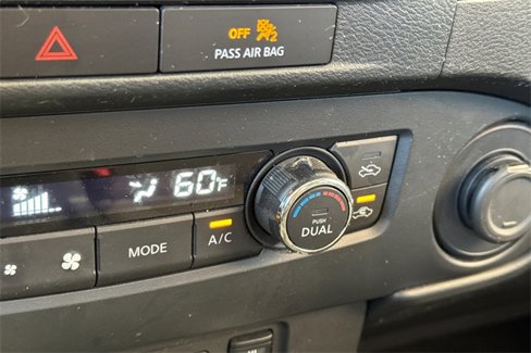 Used 2022 Nissan Frontier SV image 29