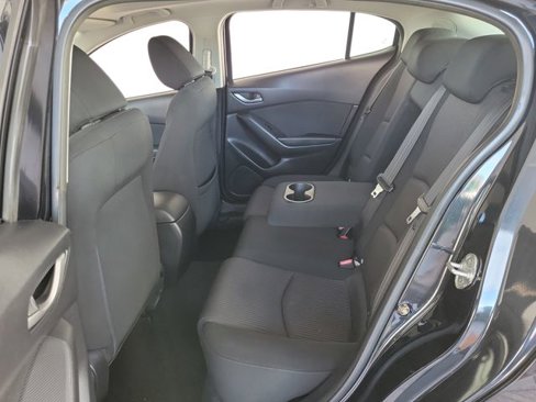 Used 2015 MAZDA MAZDA3 i Touring w/ Technology Package image 18