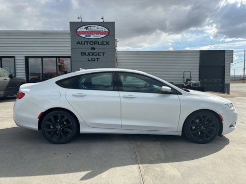 Used 2015 Chrysler 200 S w/ Navigation & Sound Group I image 1