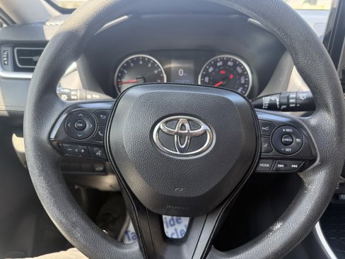 Used 2019 Toyota RAV4 XLE image 27