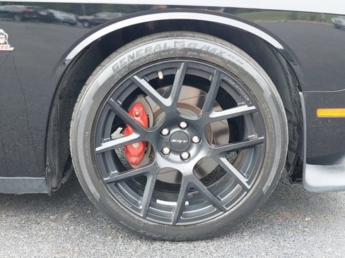 Used 2015 Dodge Challenger R/T Scat Pack w/ Scat Pack Appearance Package image 29