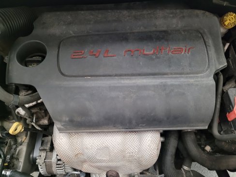 Used 2015 Jeep Renegade Latitude w/ Popular Equipment Group image 30