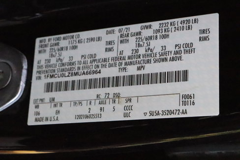Used 2021 Ford Escape Titanium image 27