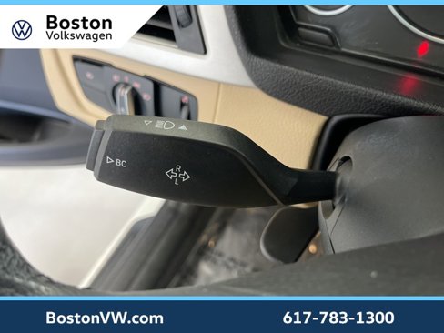Used 2018 BMW 320i xDrive Sedan w/ Convenience Package image 14