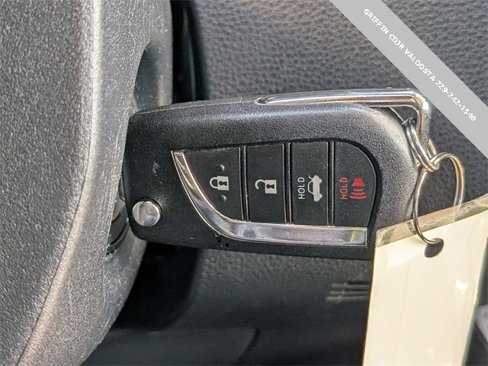 Used 2023 Toyota Corolla LE image 30