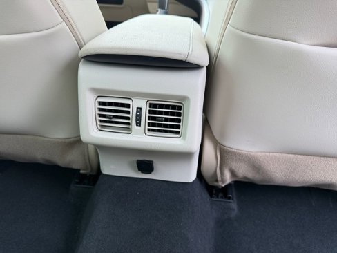 Certified 2022 Toyota Camry XLE w/ Navigation Package image 20