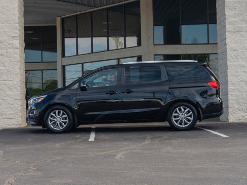 Used 2019 Kia Sedona EX image 9