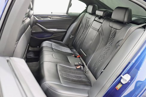 Used 2019 BMW M550i xDrive w/ Premium Package image 23