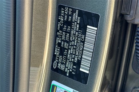 New 2025 Hyundai Elantra Sport image 21