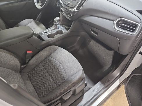 Used 2024 Chevrolet Equinox LT image 21