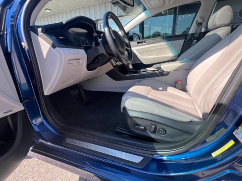 Used 2018 Hyundai Sonata Limited w/ Limited Ultimate Package 03 image 11