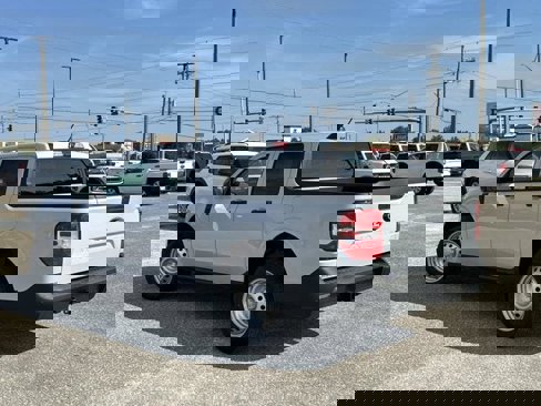New 2025 Ford Maverick XL image 6