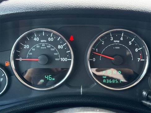 Used 2018 Jeep Wrangler Unlimited Sahara image 29