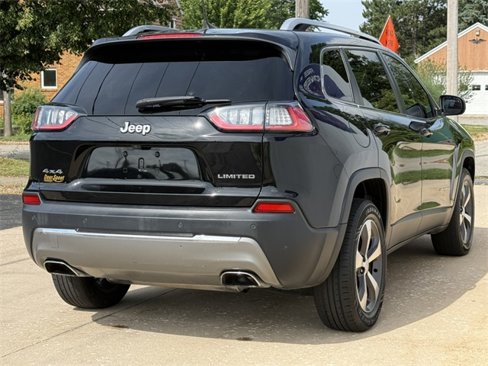 Used 2019 Jeep Cherokee Limited image 11