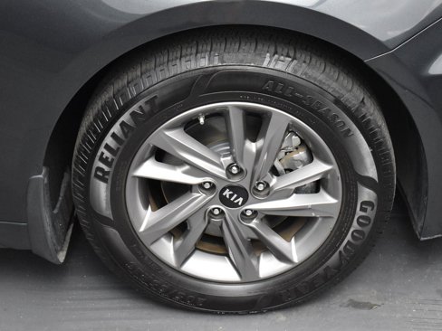 Used 2020 Kia Optima LX image 30