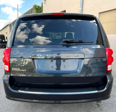 Used 2013 Dodge Grand Caravan SXT image 7