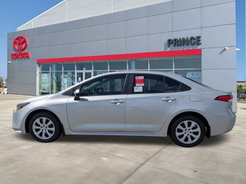 New 2026 Toyota Corolla LE image 7