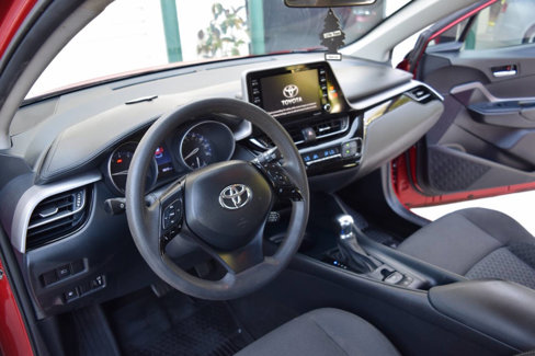 Used 2020 Toyota C-HR LE image 35