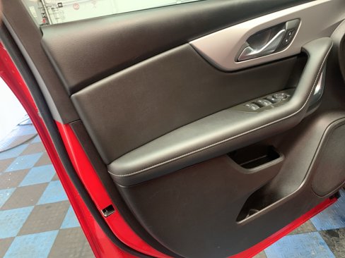 Used 2023 Chevrolet Blazer LT image 12