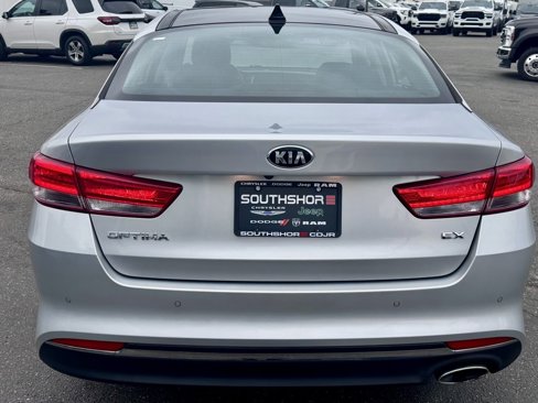 Used 2016 Kia Optima EX w/ Premium Package image 6