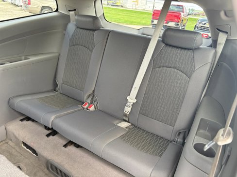 Used 2014 Chevrolet Traverse LS image 14