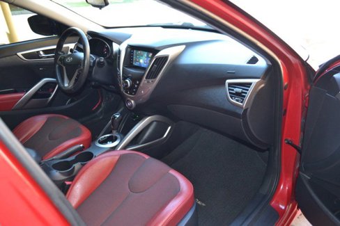 Used 2012 Hyundai Veloster w/ Tech Pkg image 28