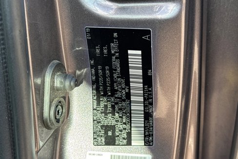 Used 2019 Toyota Sienna SE image 40