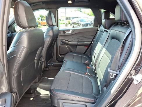 Certified 2023 Ford Escape ST-Line Select w/ Tech Pack #2 image 11