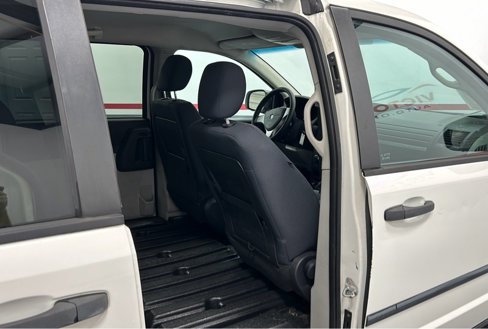 Used 2009 Dodge Grand Caravan w/ PWR Window Group image 11