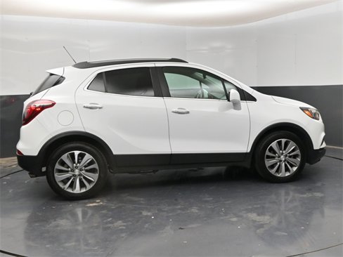 Used 2020 Buick Encore Preferred image 2