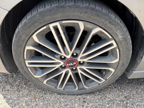 Used 2022 Kia Forte GT w/ GT2 Package image 9
