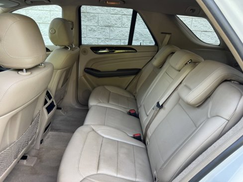 Used 2013 Mercedes-Benz ML 350 4MATIC image 9