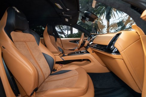Used 2025 Aston Martin DBX 707 image 21