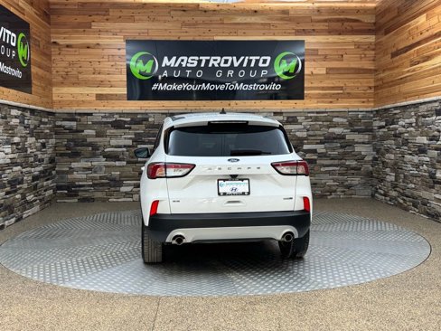 Used 2020 Ford Escape SE image 11