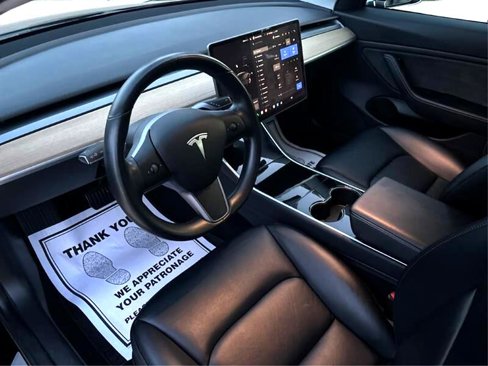 Used 2019 Tesla Model 3 Standard Range Plus image 14