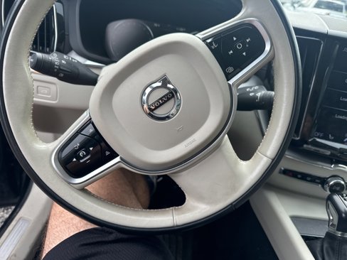 Used 2019 Volvo XC60 T6 Inscription w/ Protection Package Premier image 18