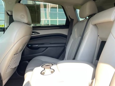 Used 2014 Cadillac SRX FWD image 16