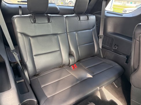 Used 2020 Ford Explorer XLT w/ Equipment Group 202A image 33